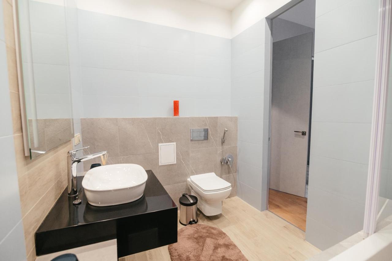 Pearl Premium Apartments 3 Kijev Kültér fotó