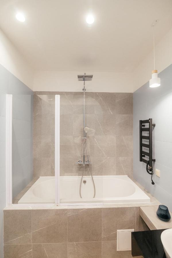 Pearl Premium Apartments 3 Kijev Kültér fotó
