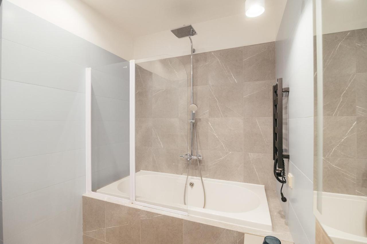 Pearl Premium Apartments 3 Kijev Kültér fotó
